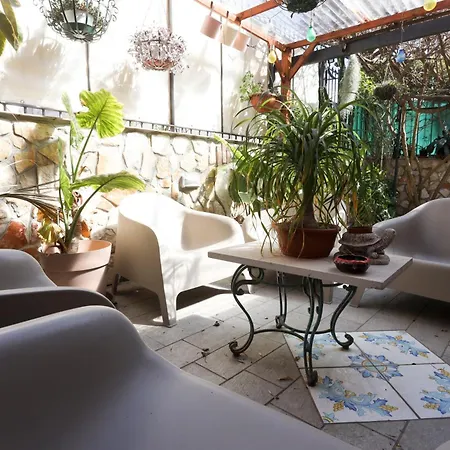 Apartament Guesthost - Vesuvium Garden San Giorgio a Cremano