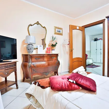 Vesuvium Garden Bed & Breakfast