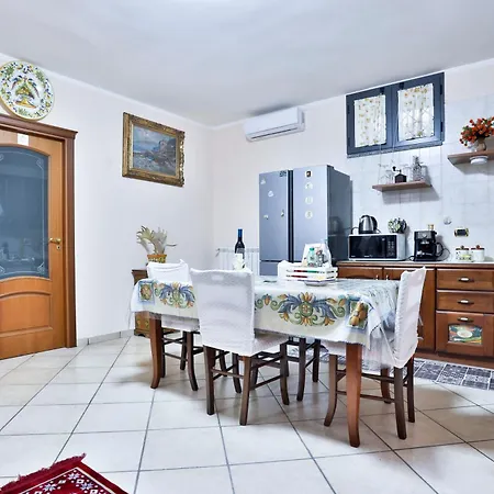 Vesuvium Garden Bed & Breakfast *