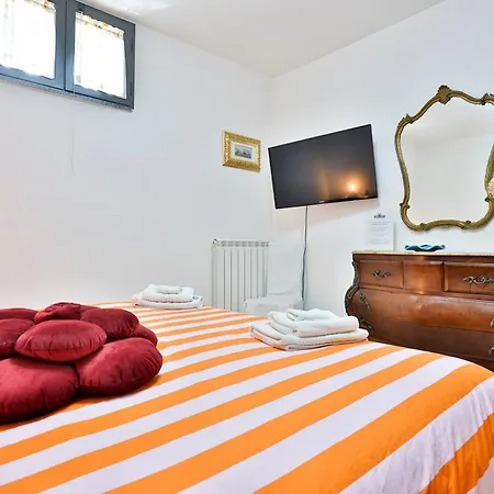 Guesthost - Vesuvium Garden Appartamento San Giorgio a Cremano