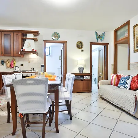 Apartment Guesthost - Vesuvium Garden *